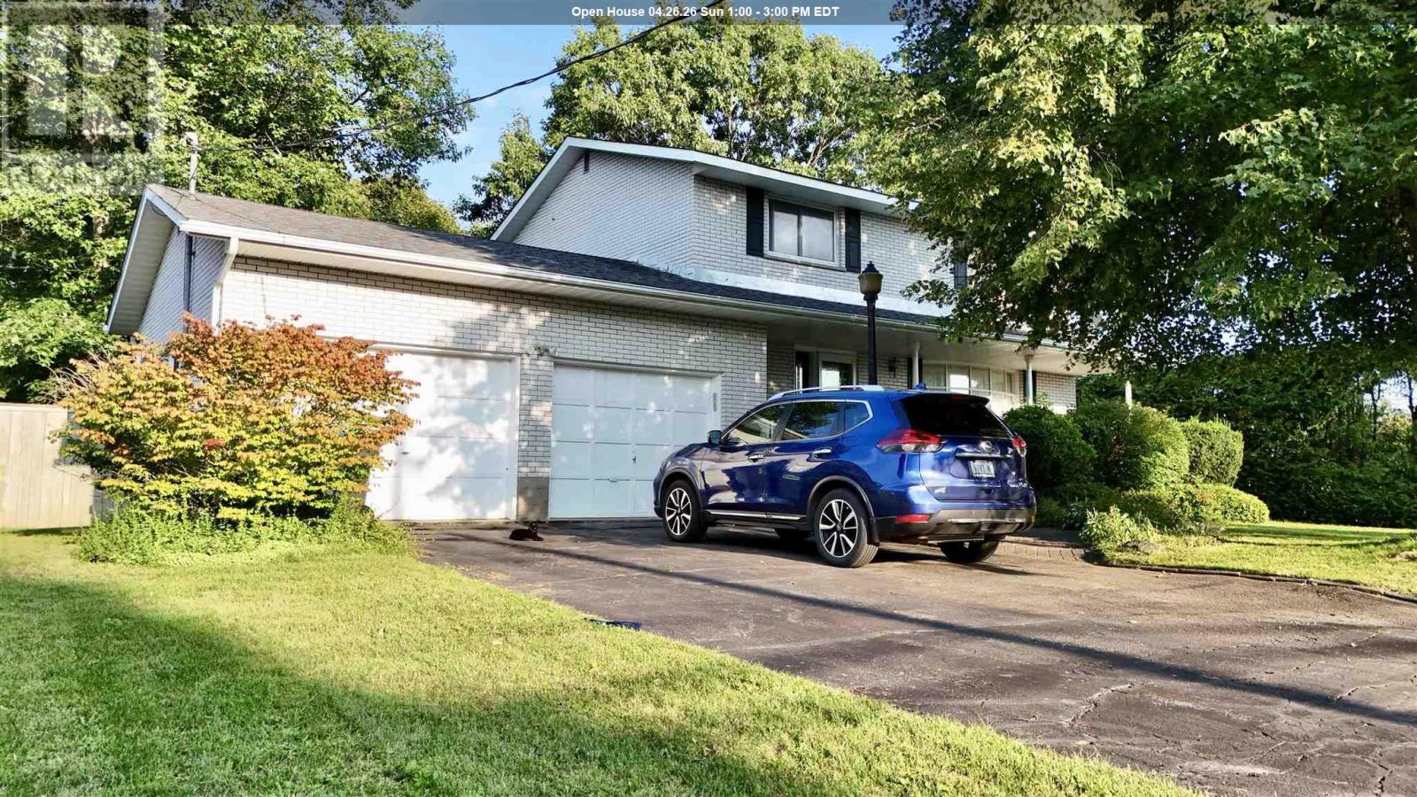 4 Silver Birch Dr, Sault Ste Marie, Ontario  P6A 5S1 - Photo 1 - SM260358