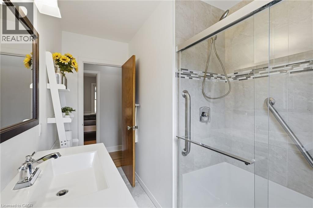 30 West 22nd Street, Hamilton, Ontario  L9C 4N3 - Photo 25 - 40821749