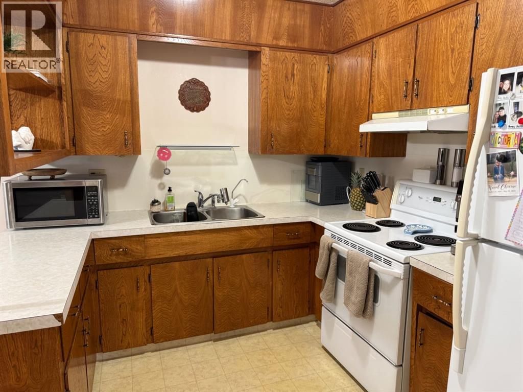 146 Mcgill Boulevard W, Lethbridge, Alberta  T1K 4C5 - Photo 11 - A2302679