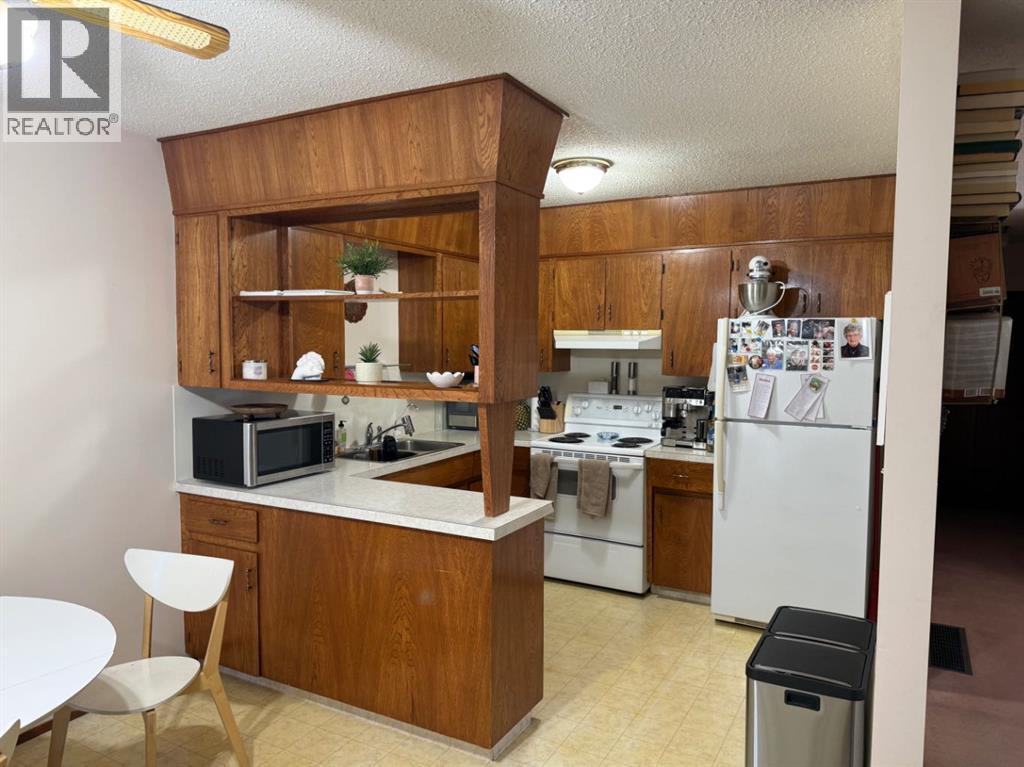 146 Mcgill Boulevard W, Lethbridge, Alberta  T1K 4C5 - Photo 8 - A2302679