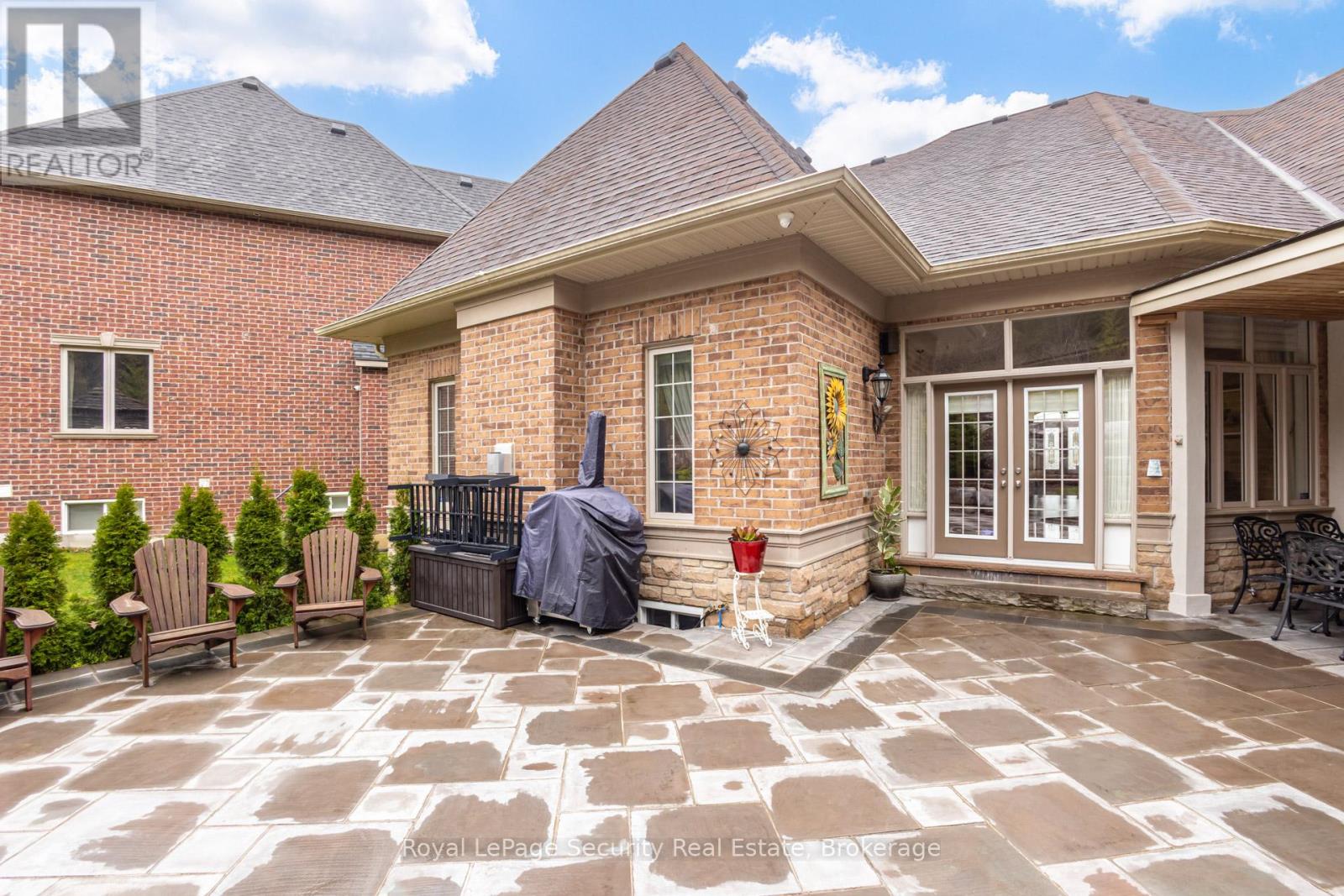 20 Aubrietia Court, Richmond Hill, Ontario  L4E 2R3 - Photo 38 - N13024440