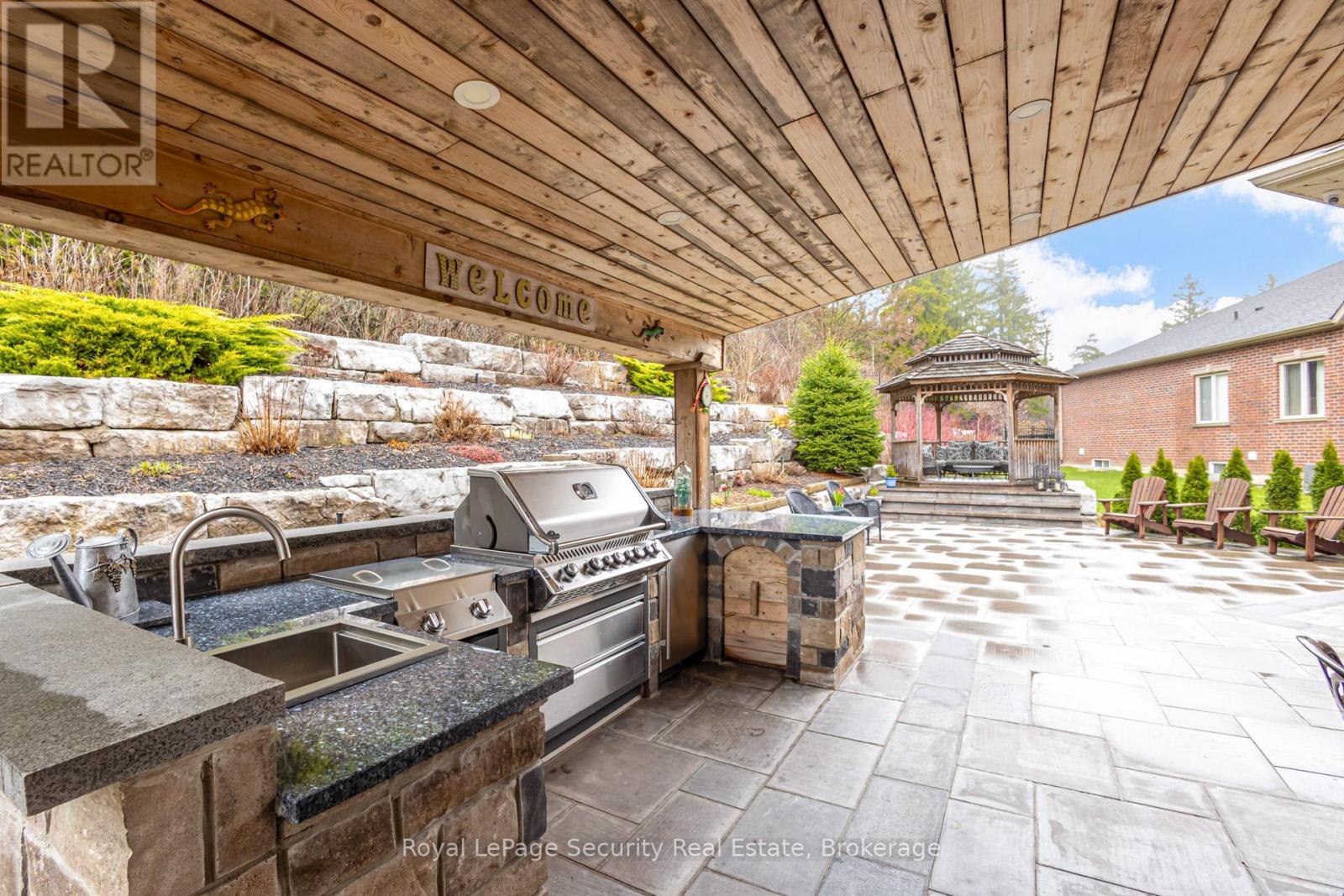 20 Aubrietia Court, Richmond Hill, Ontario  L4E 2R3 - Photo 35 - N13024440