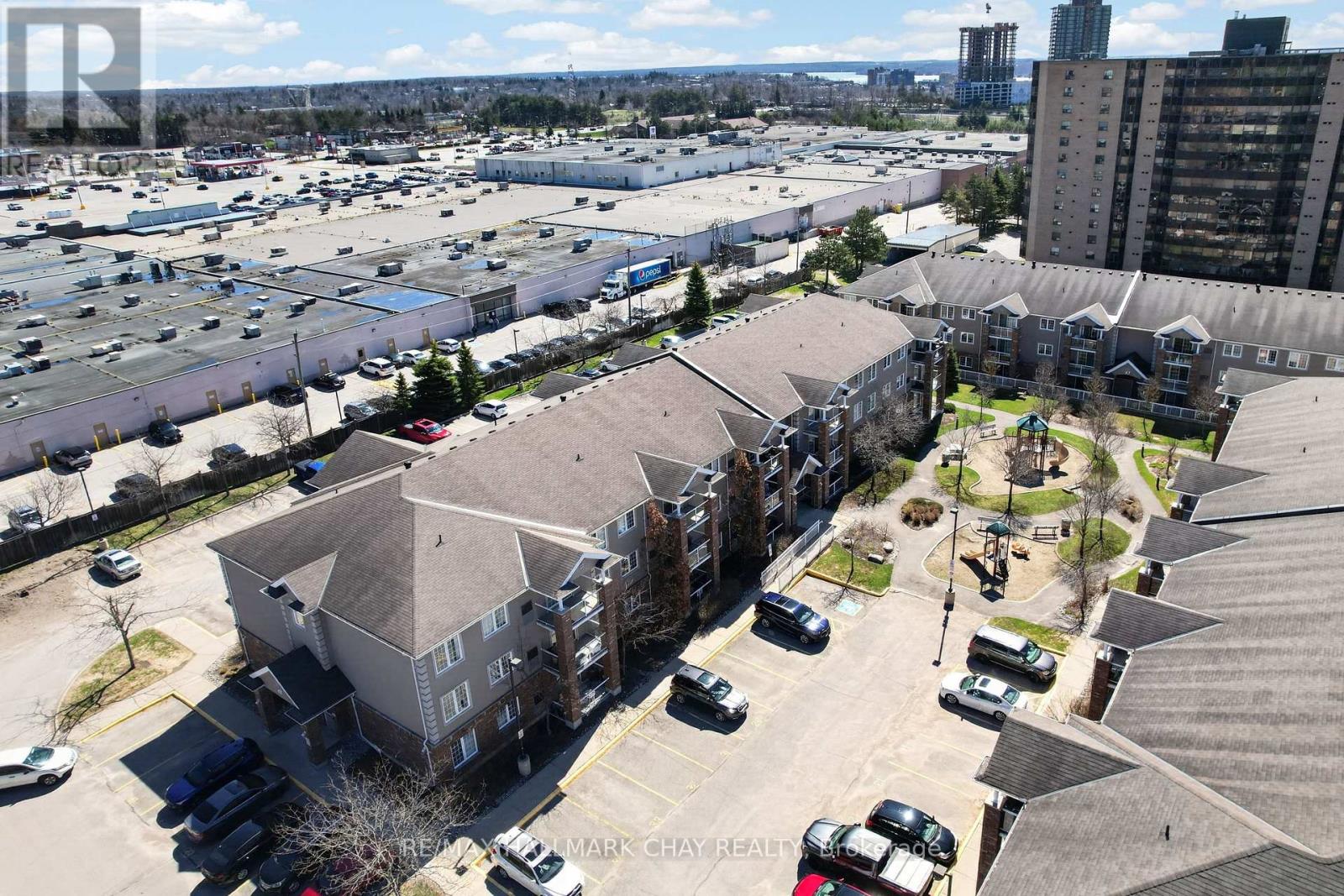 3 - 41 Coulter Street, Barrie, Ontario  L0K 1S0 - Photo 37 - S12680406