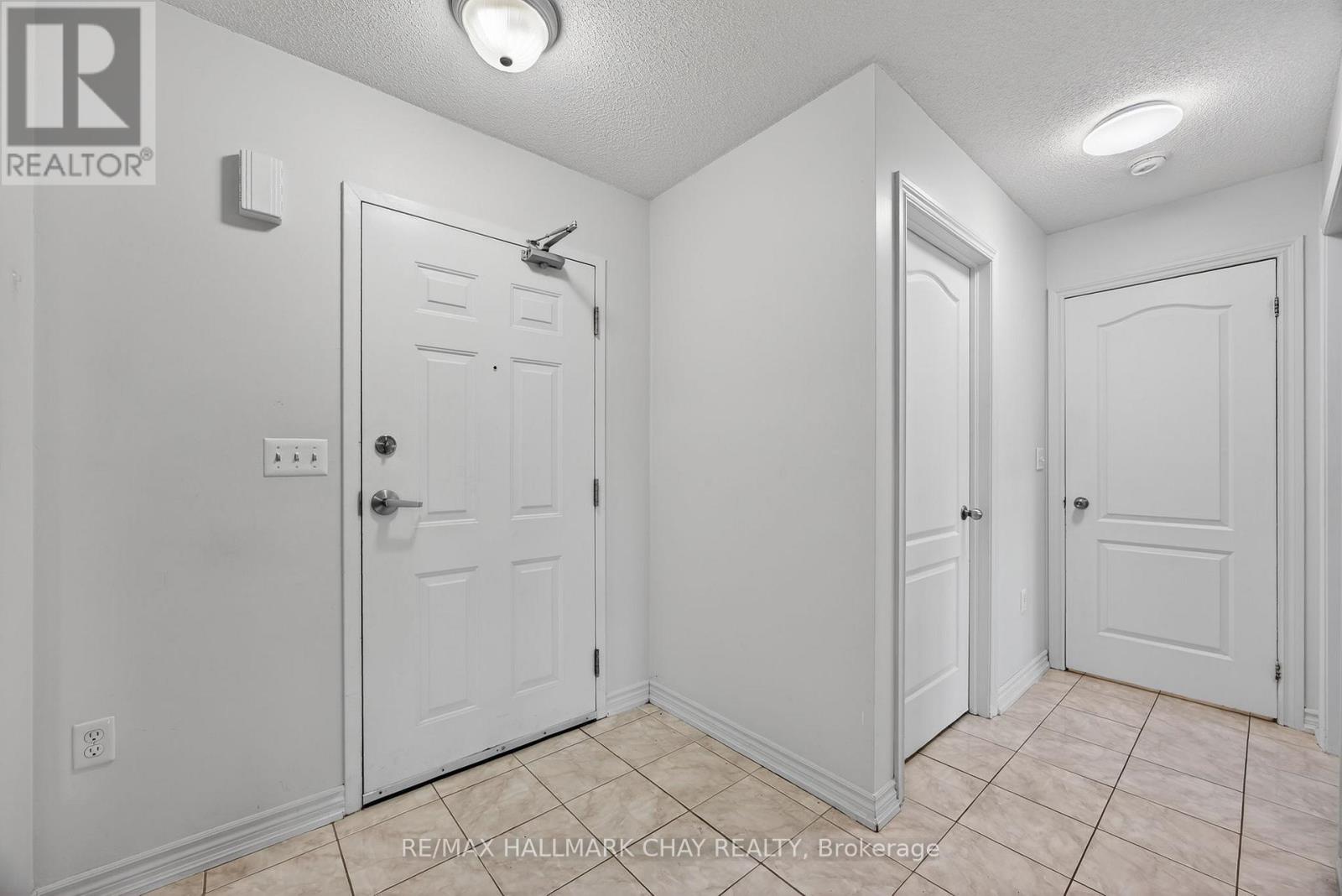 3 - 41 Coulter Street, Barrie, Ontario  L0K 1S0 - Photo 9 - S12680406