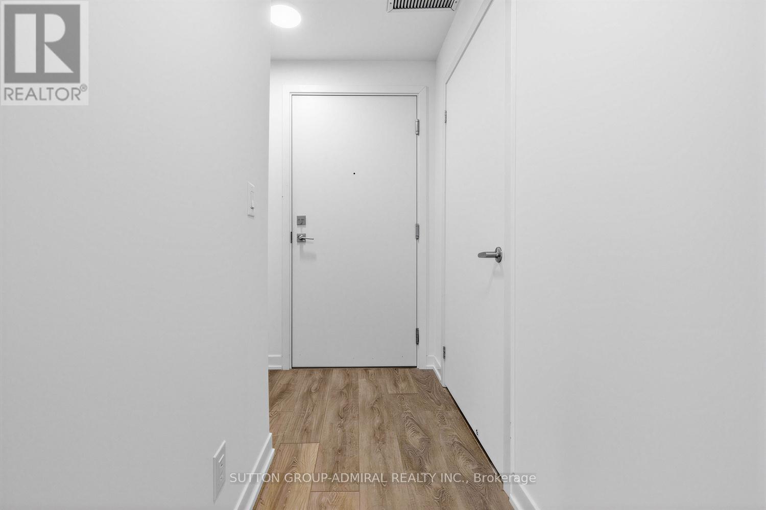 A406 - 160 Canon Jackson Drive, Toronto, Ontario  M6M 0B6 - Photo 4 - W13015868