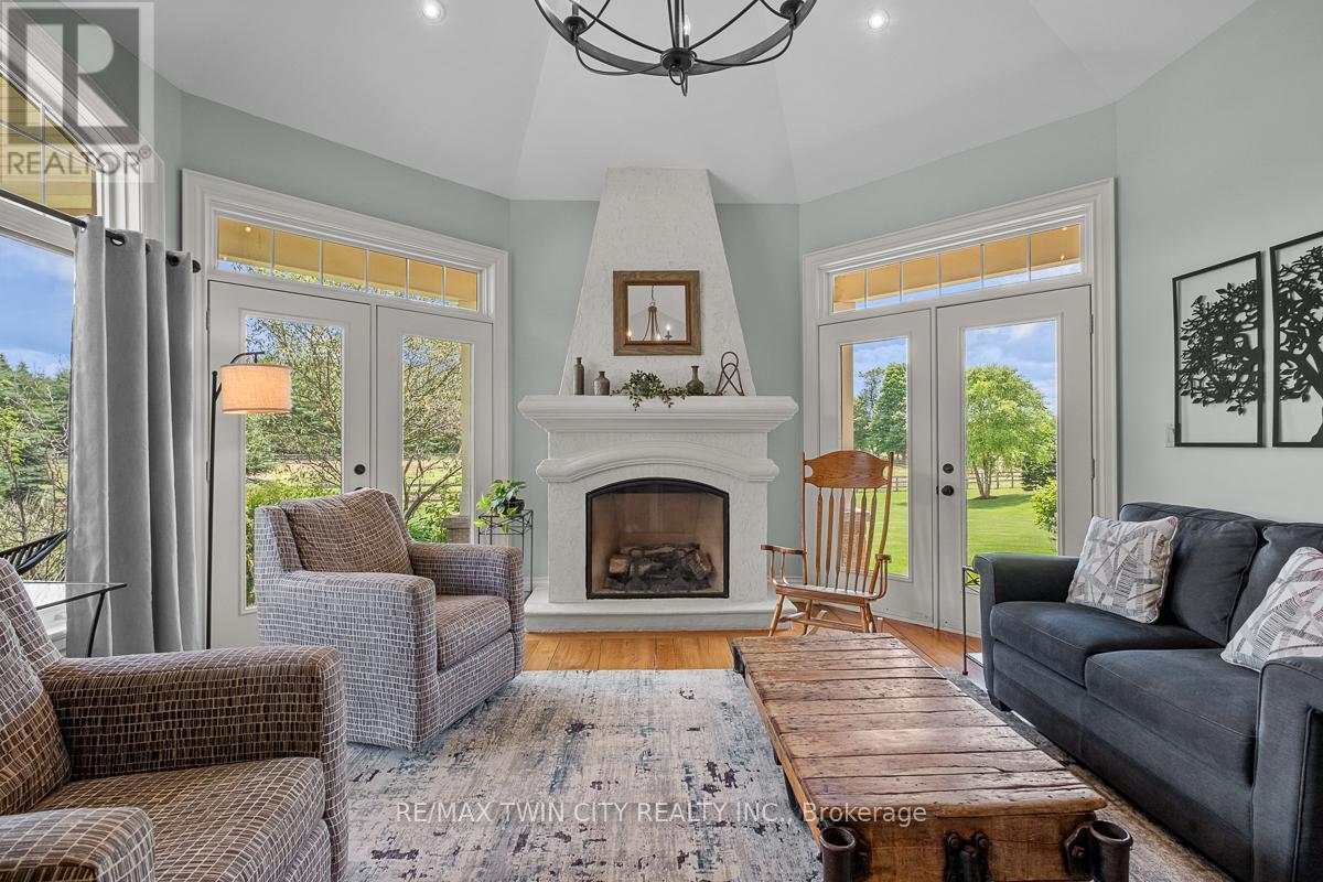 1532 6th Concession Road W, Hamilton, Ontario  N0B 1L0 - Photo 13 - X12662482