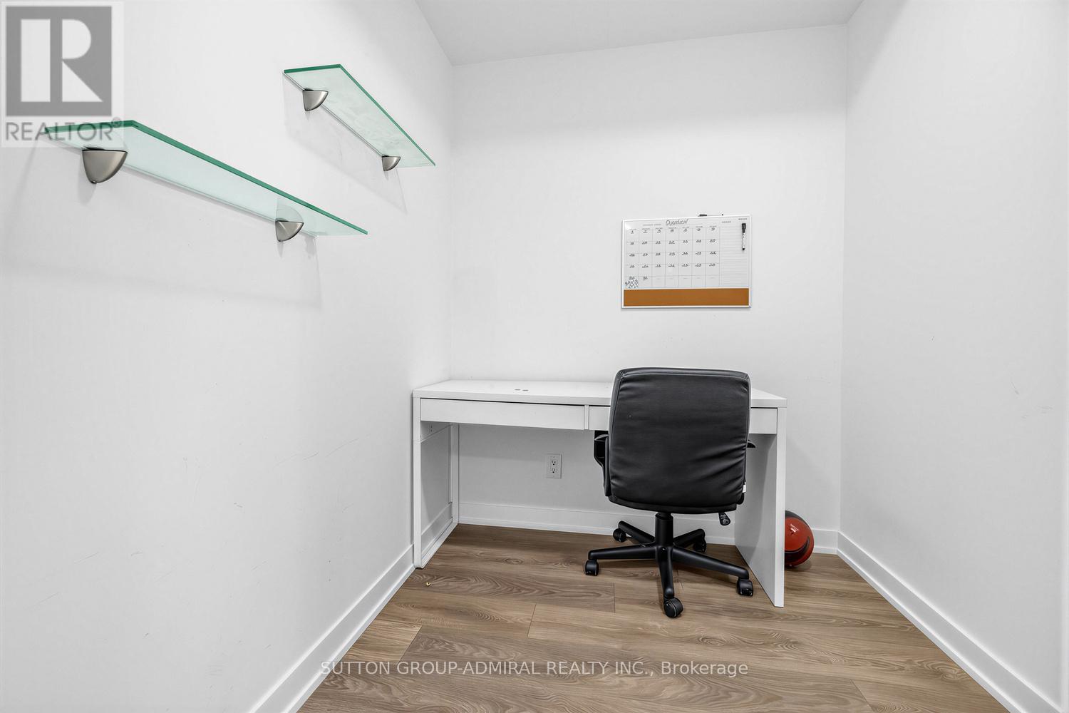 A406 - 160 Canon Jackson Drive, Toronto, Ontario  M6M 0B6 - Photo 5 - W13015868