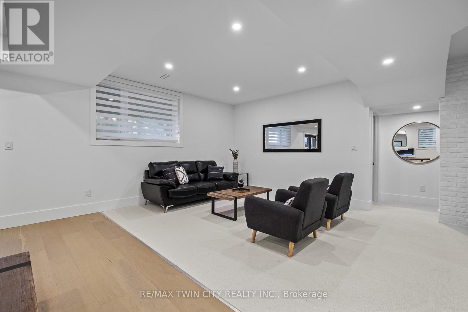 1207 Queen St Street N, Wilmot, Ontario  N0B 2E0 - Photo 37 - X12692030