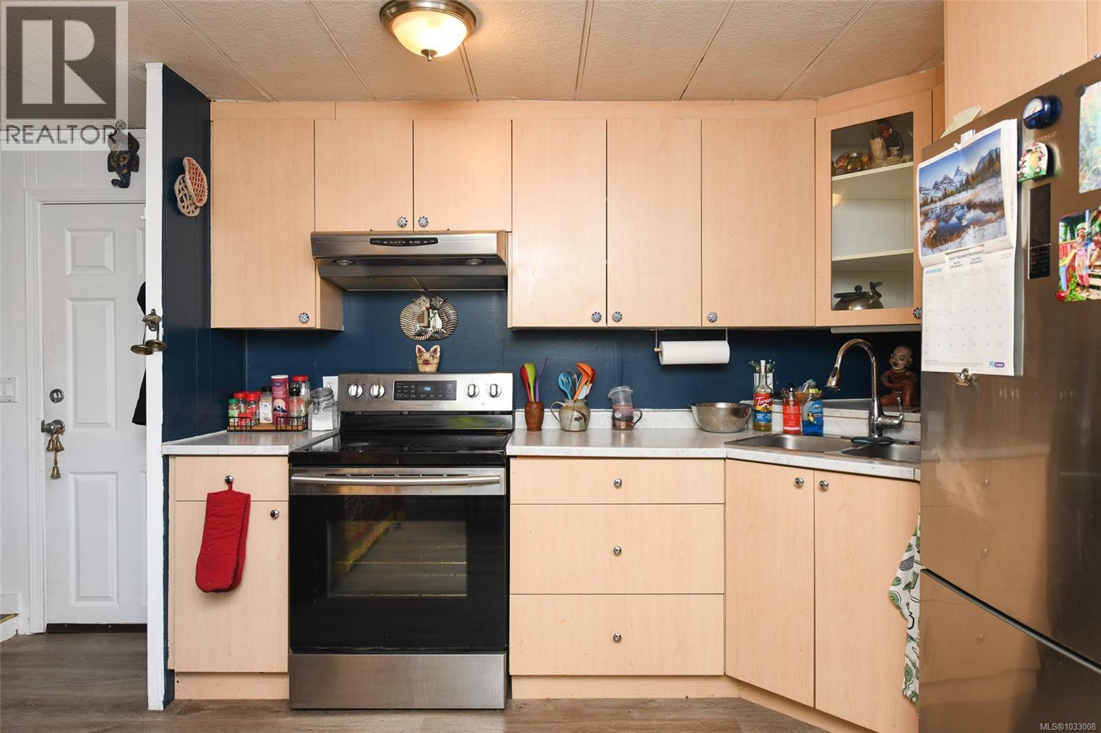 5557 Horne St, Union Bay, British Columbia  V0R 3B0 - Photo 17 - 1033008