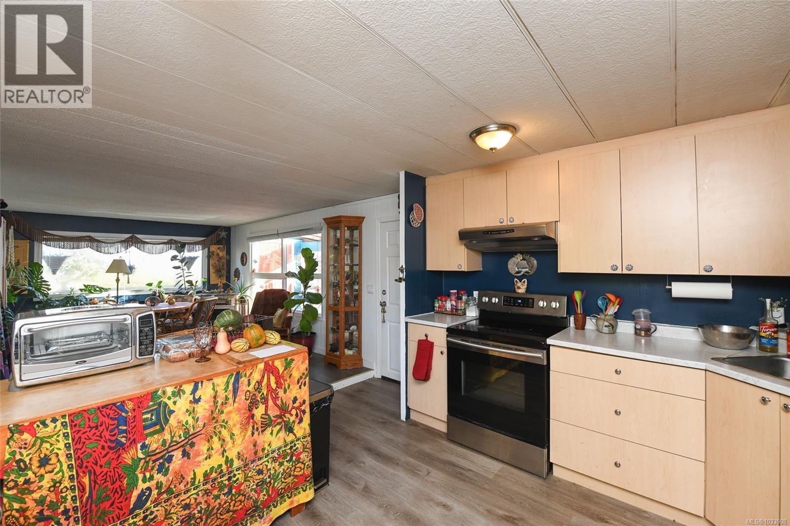 5557 Horne St, Union Bay, British Columbia  V0R 3B0 - Photo 18 - 1033008