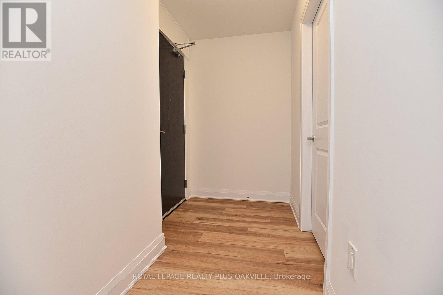 211 - 1936 Rymal Road, Hamilton, Ontario  L0R 1P0 - Photo 3 - X12941064