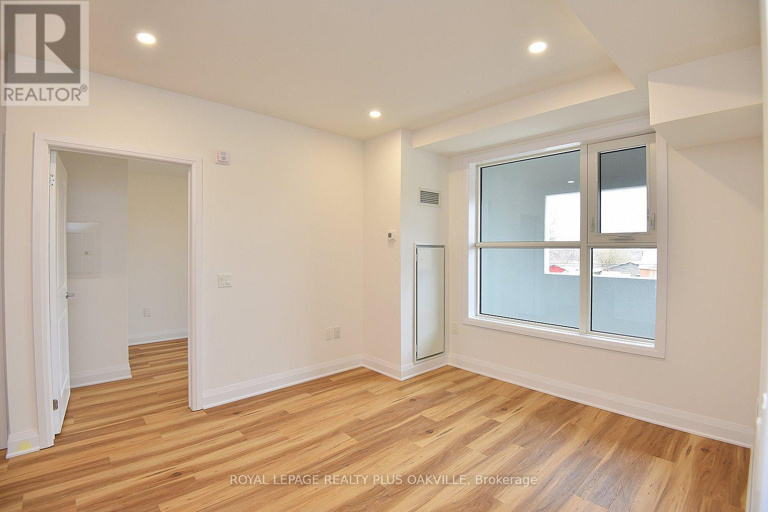 211 - 1936 Rymal Road, Hamilton, Ontario  L0R 1P0 - Photo 10 - X12941064