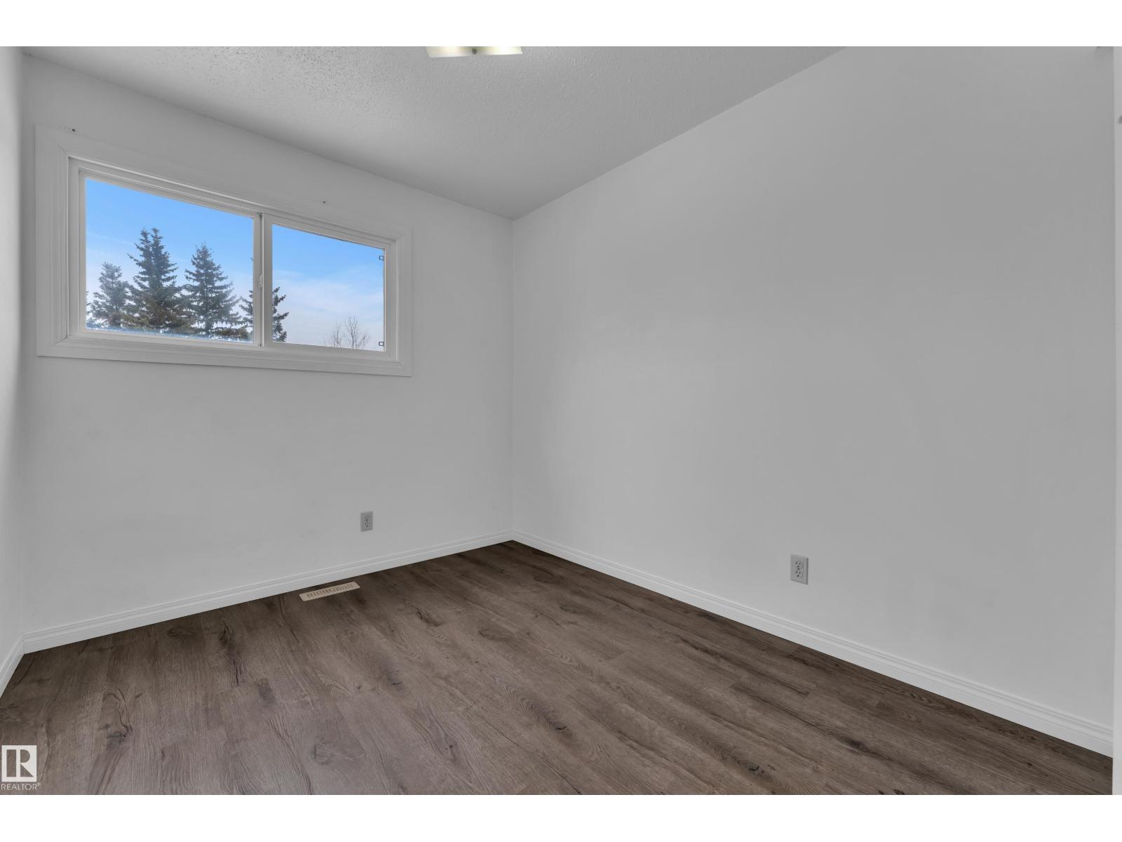 25 Lakewood Vg NW, Edmonton, Alberta  T6K 2B3 - Photo 21 - E4483384