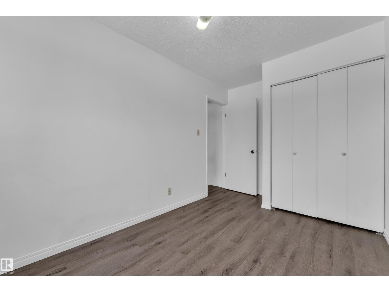 25 Lakewood Vg NW, Edmonton, Alberta  T6K 2B3 - Photo 24 - E4483384