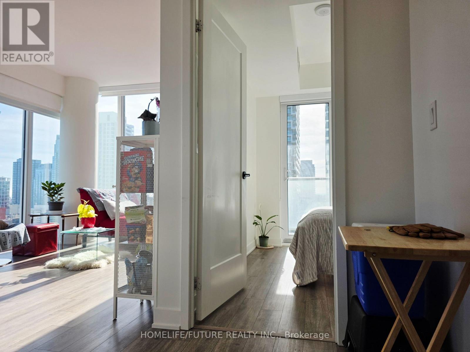 2410 - 195 Redpath Avenue, Toronto, Ontario  M4P 0E4 - Photo 9 - C13026404