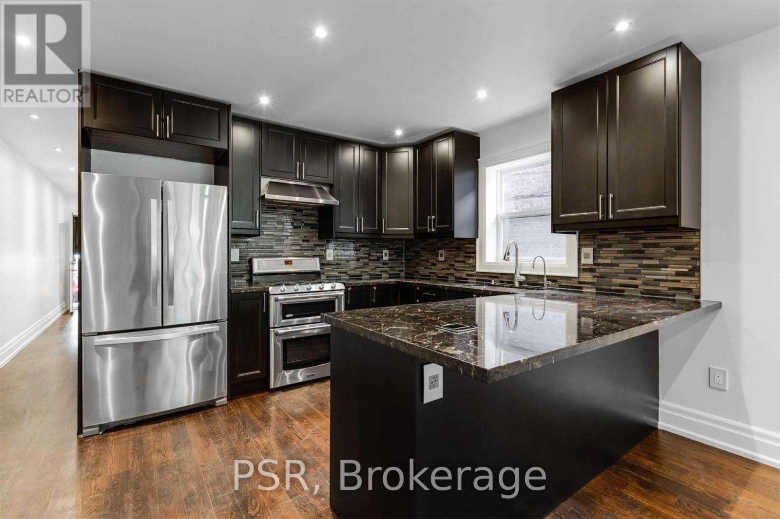 Main - 114 Braemar Avenue, Toronto, Ontario  M5P 2L4 - Photo 6 - C13026416