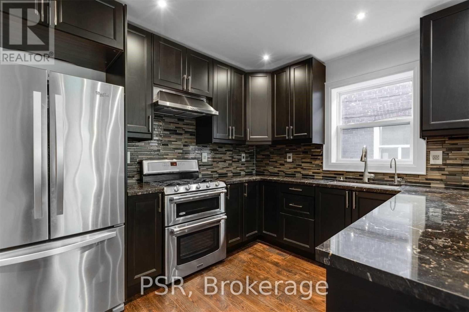 Main - 114 Braemar Avenue, Toronto, Ontario  M5P 2L4 - Photo 7 - C13026416