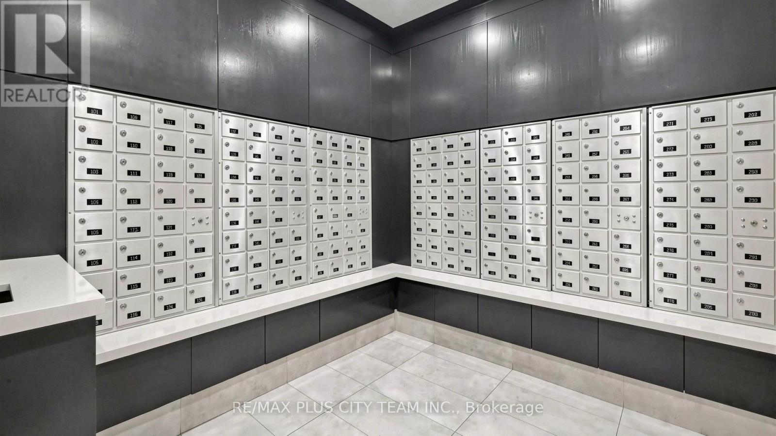 812 - 1720 Eglinton Avenue E, Toronto, Ontario  M4A 2X8 - Photo 32 - C13026484