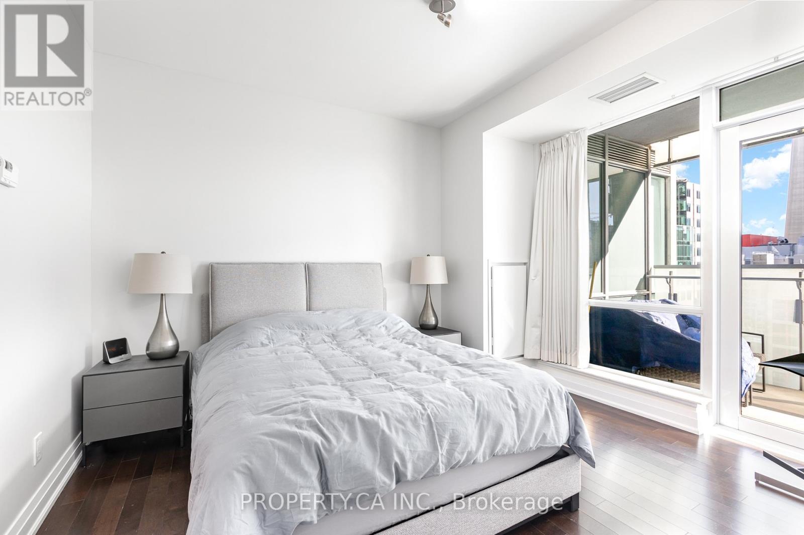 1701 - 80 John Street, Toronto, Ontario  M5V 3X4 - Photo 10 - C13026534