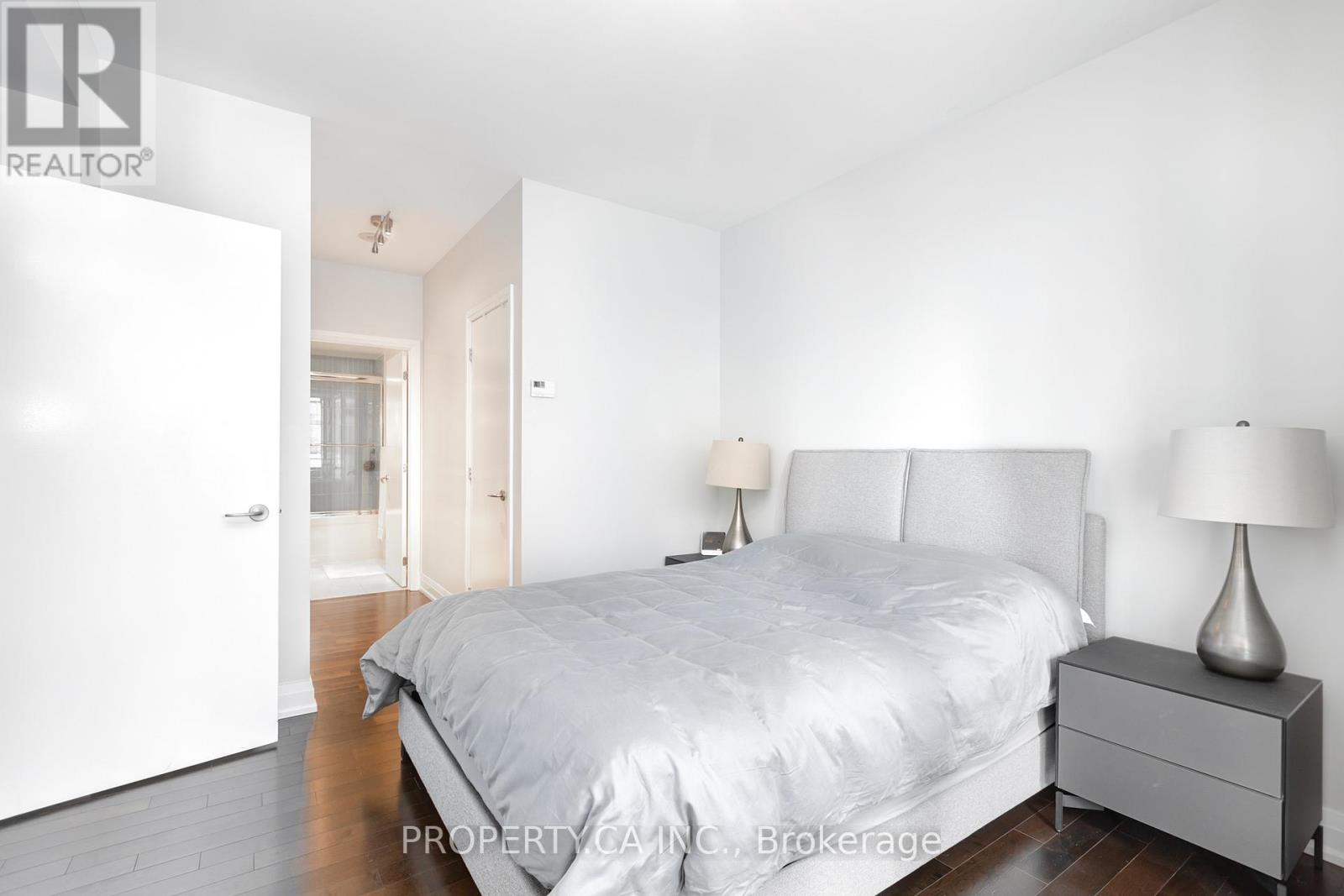 1701 - 80 John Street, Toronto, Ontario  M5V 3X4 - Photo 11 - C13026534