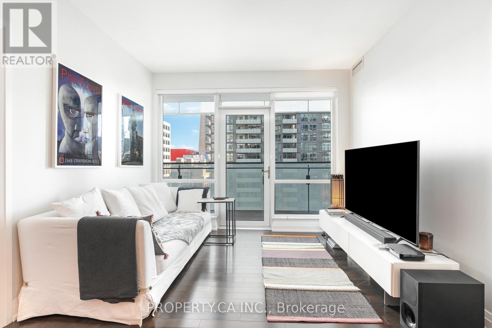 1701 - 80 John Street, Toronto, Ontario  M5V 3X4 - Photo 3 - C13026534