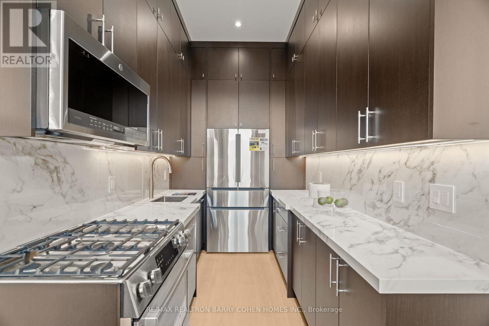 81 Upper Canada Drive, Toronto, Ontario  M2P 1S6 - Photo 16 - C13026590