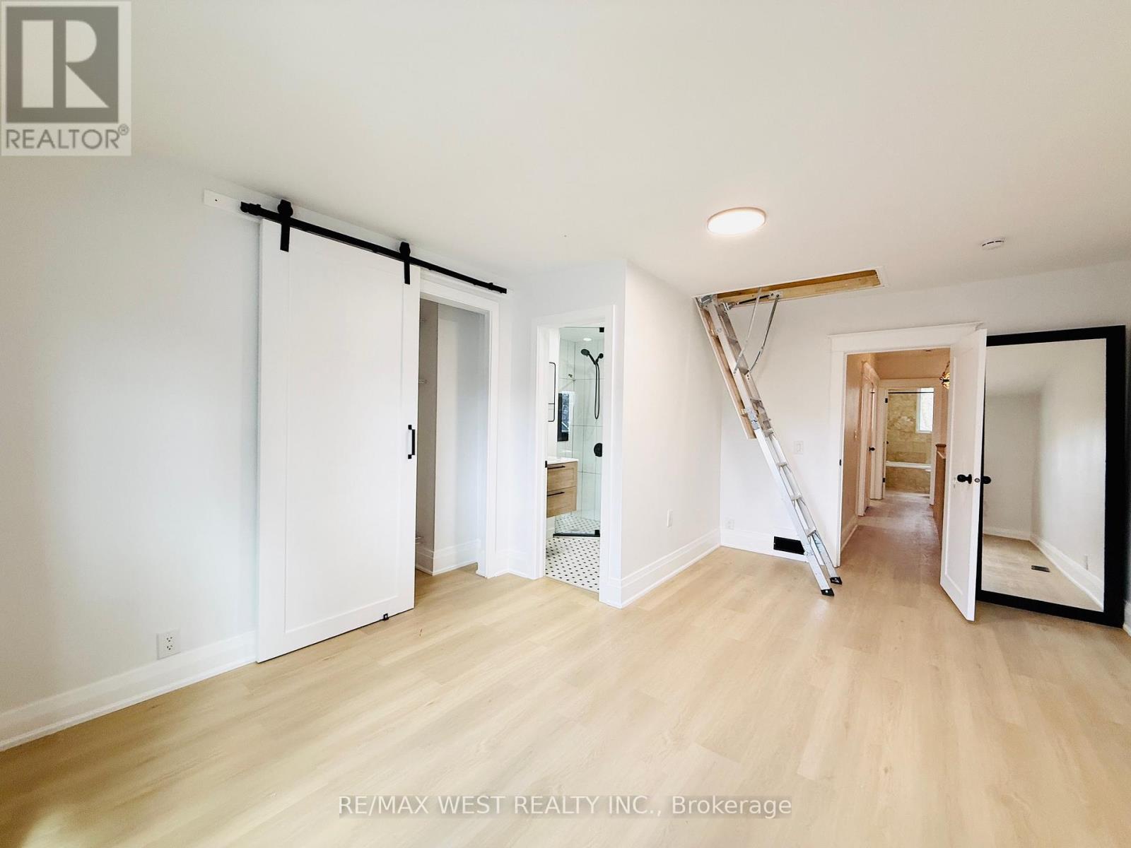 Main & 2nd - 123 Kingston Road, Toronto, Ontario  M4L 1T2 - Photo 18 - E13026514