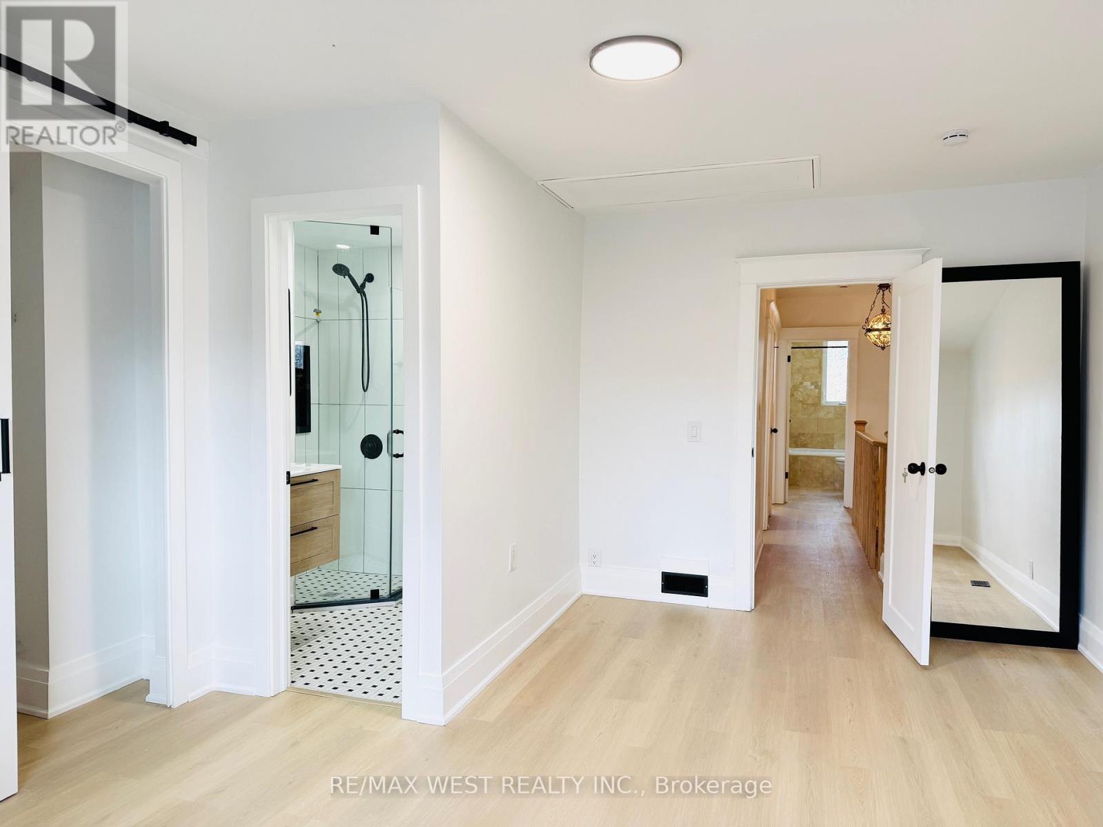 Main & 2nd - 123 Kingston Road, Toronto, Ontario  M4L 1T2 - Photo 22 - E13026514