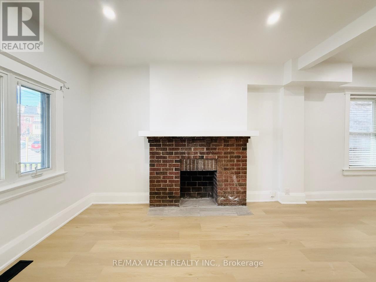 Main & 2nd - 123 Kingston Road, Toronto, Ontario  M4L 1T2 - Photo 7 - E13026514