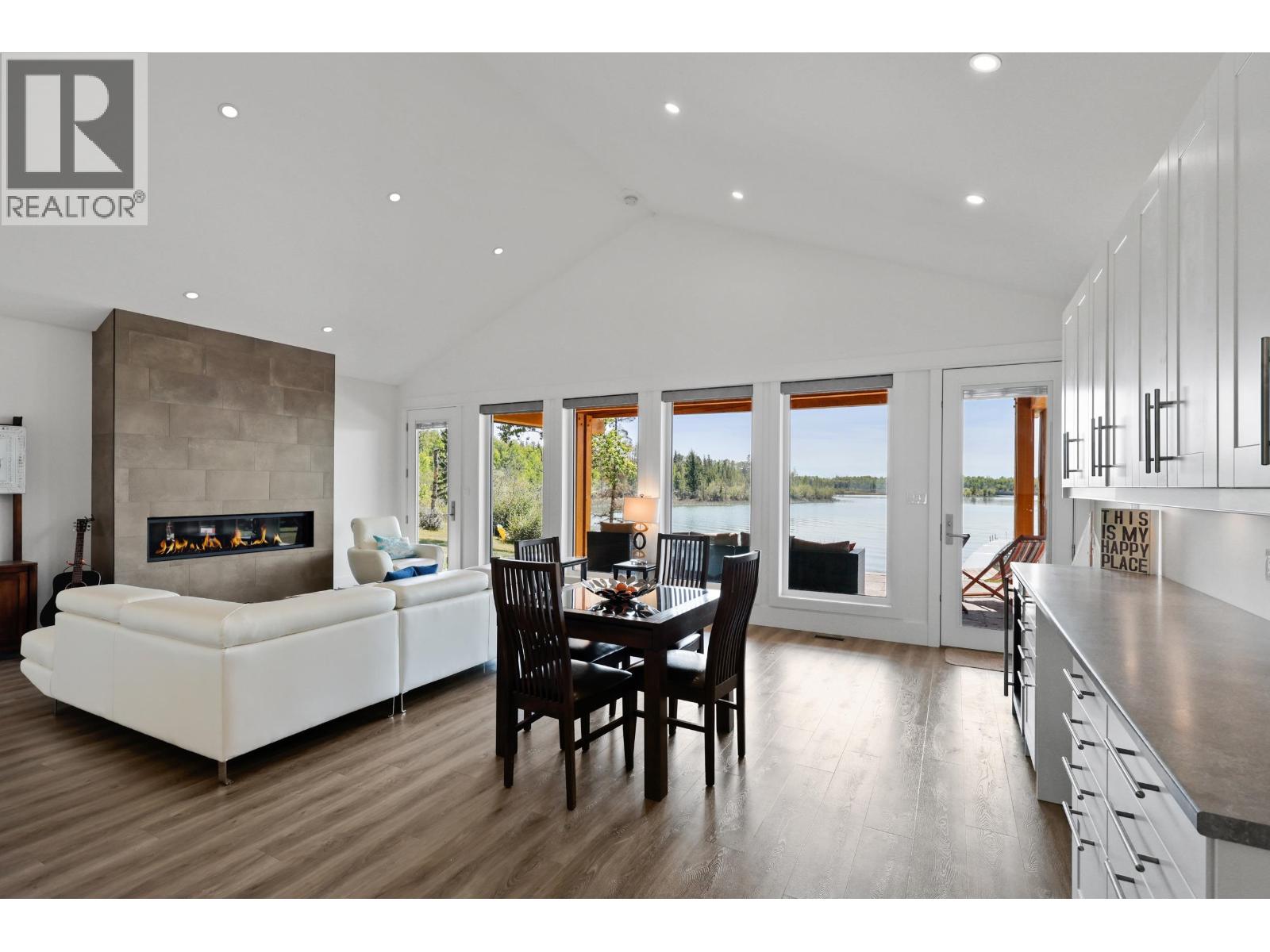 1 Point Road, Lone Butte, British Columbia  V0K 2K2 - Photo 15 - R3114164