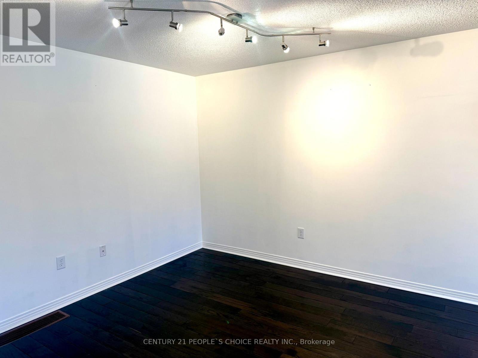 79 Beare Trail, Newmarket, Ontario  L3X 3B3 - Photo 10 - N13026402