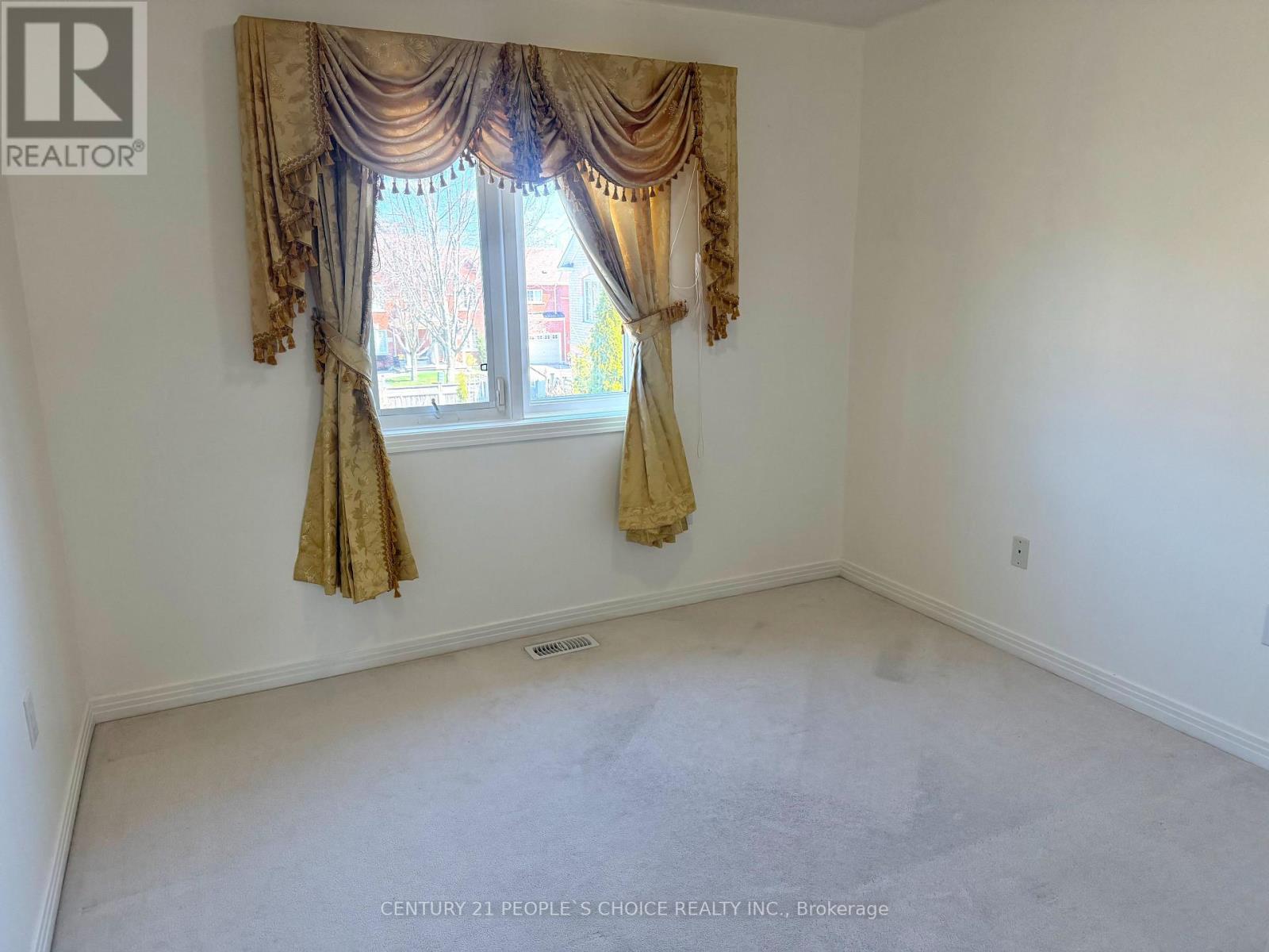 79 Beare Trail, Newmarket, Ontario  L3X 3B3 - Photo 14 - N13026402