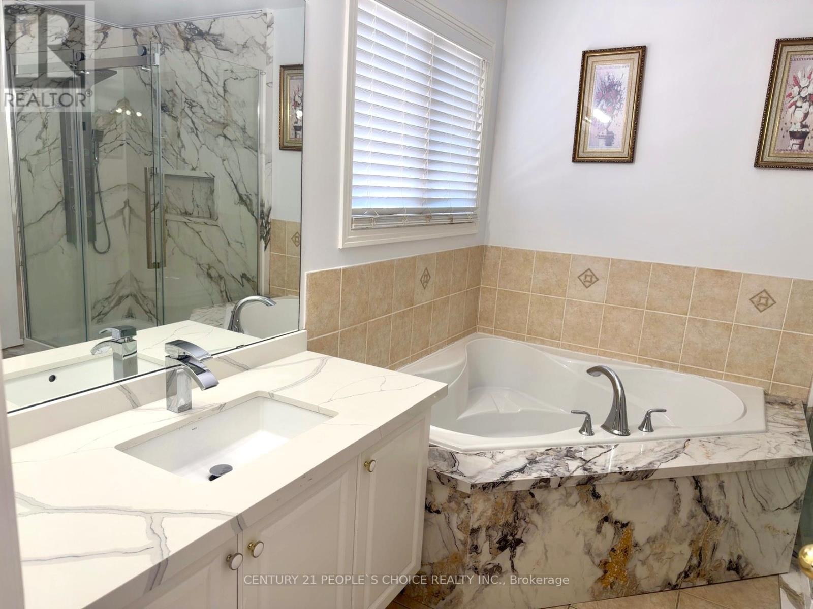 79 Beare Trail, Newmarket, Ontario  L3X 3B3 - Photo 17 - N13026402