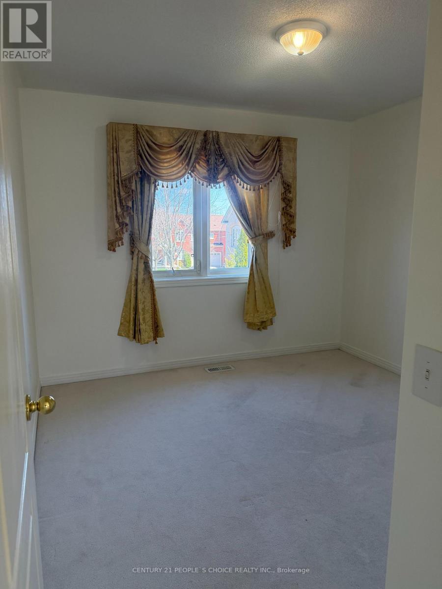 79 Beare Trail, Newmarket, Ontario  L3X 3B3 - Photo 18 - N13026402