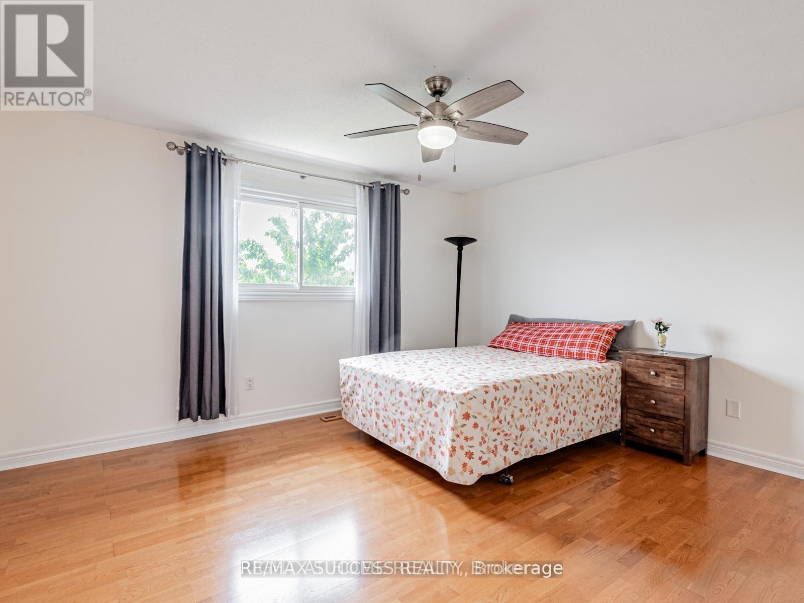 Upper - 7 Point O'woods Drive, Vaughan, Ontario  L4K 2E1 - Photo 13 - N13026450