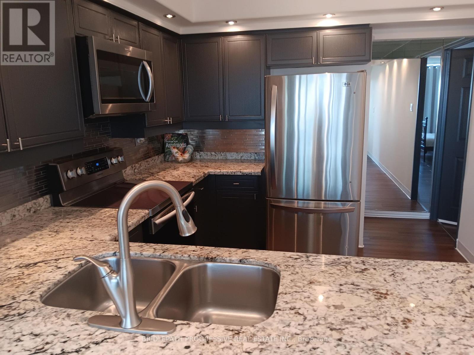 1505 - 7300 Yonge Street, Vaughan, Ontario  L4J 7Y5 - Photo 9 - N13026470