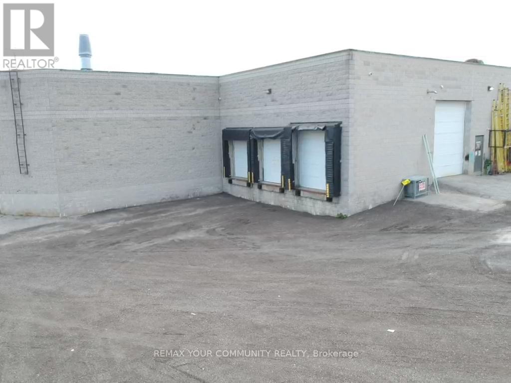 145 Engelhard Drive, Aurora, Ontario  L4G 3V1 - Photo 11 - N13026472