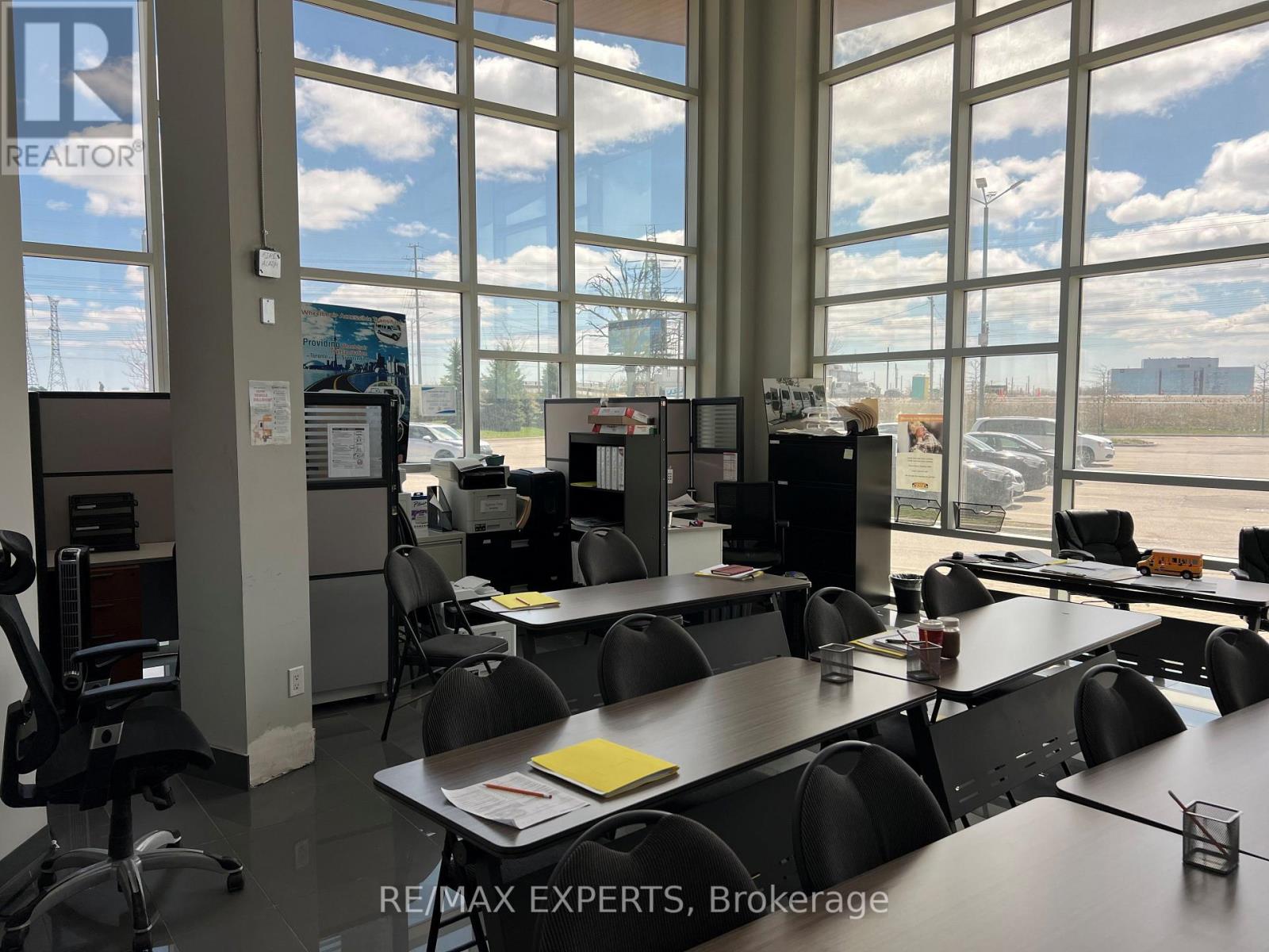 412-413 - 7250 Keele Street, Vaughan, Ontario  L4K 1Z8 - Photo 8 - N13026522