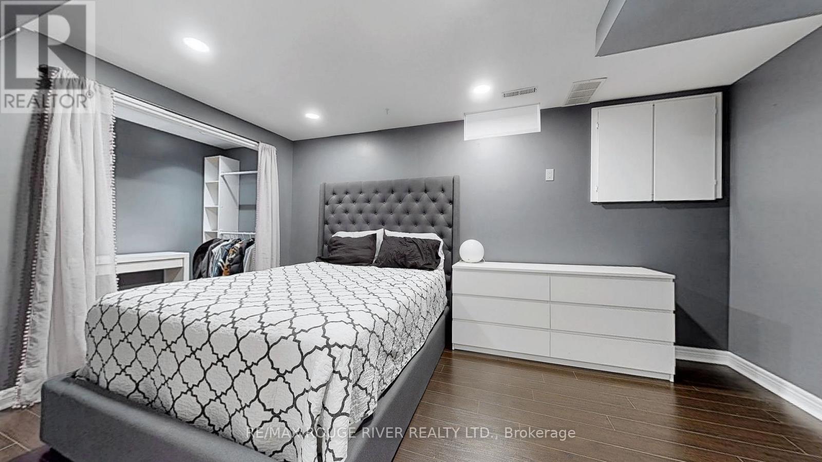 32 Dalmato Court, Vaughan (Vaughan Grove), Ontario  L4L 8X7 - Photo 27 - N13026528