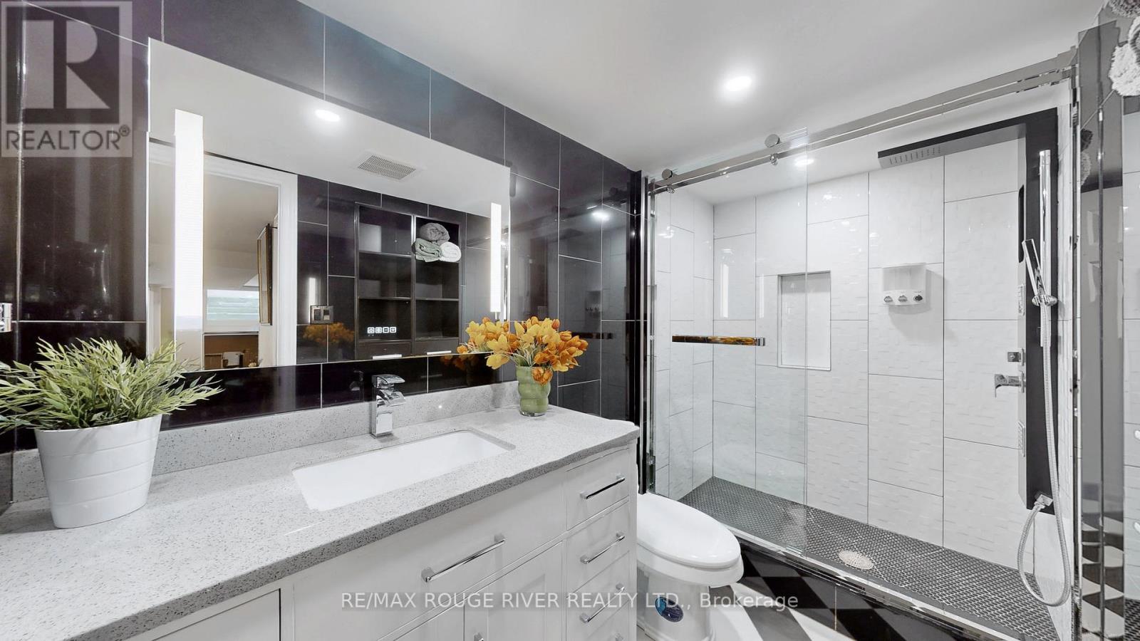 32 Dalmato Court, Vaughan (Vaughan Grove), Ontario  L4L 8X7 - Photo 28 - N13026528