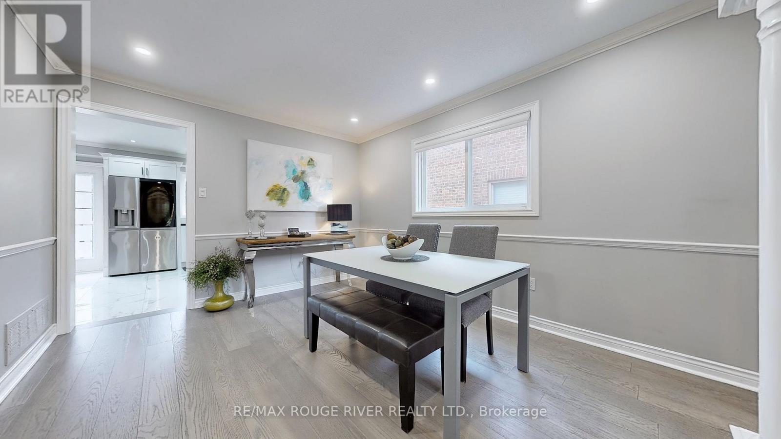 32 Dalmato Court, Vaughan (Vaughan Grove), Ontario  L4L 8X7 - Photo 6 - N13026528