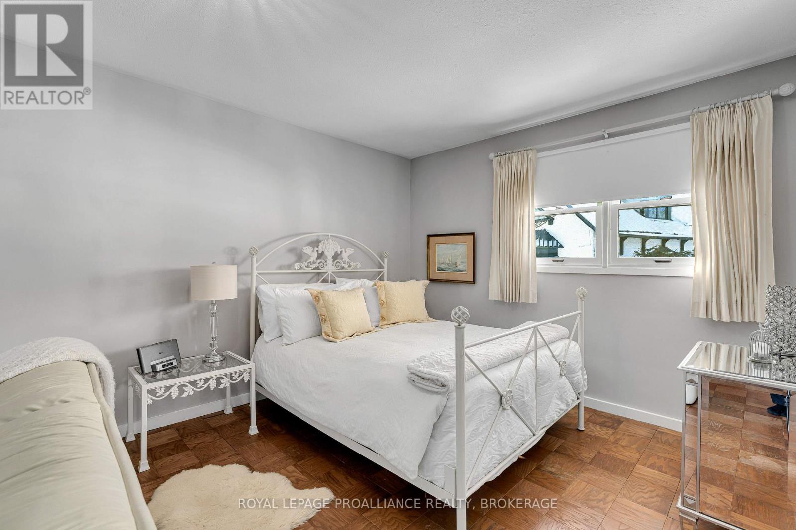 807 Wartman Avenue, Kingston, Ontario  K7M 4M3 - Photo 25 - X12757036