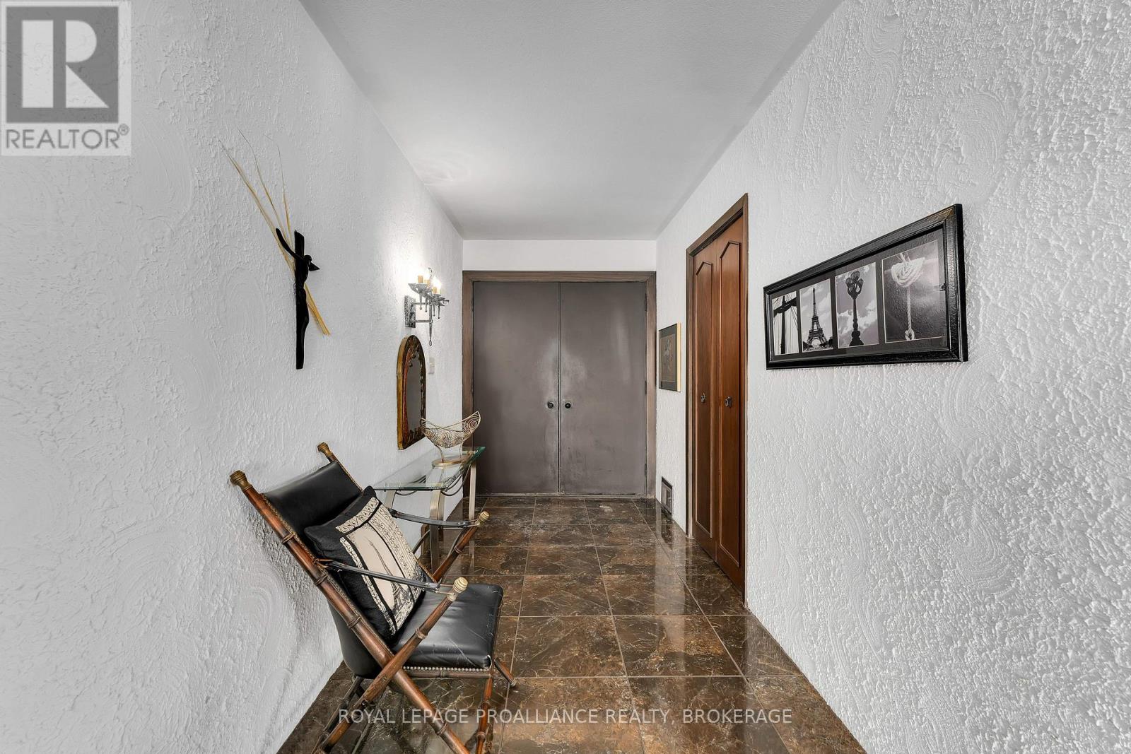 807 Wartman Avenue, Kingston, Ontario  K7M 4M3 - Photo 4 - X12757036