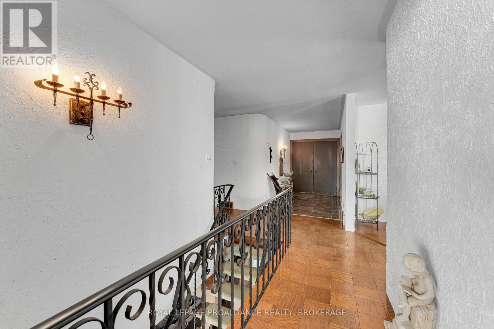 807 Wartman Avenue, Kingston, Ontario  K7M 4M3 - Photo 6 - X12757036