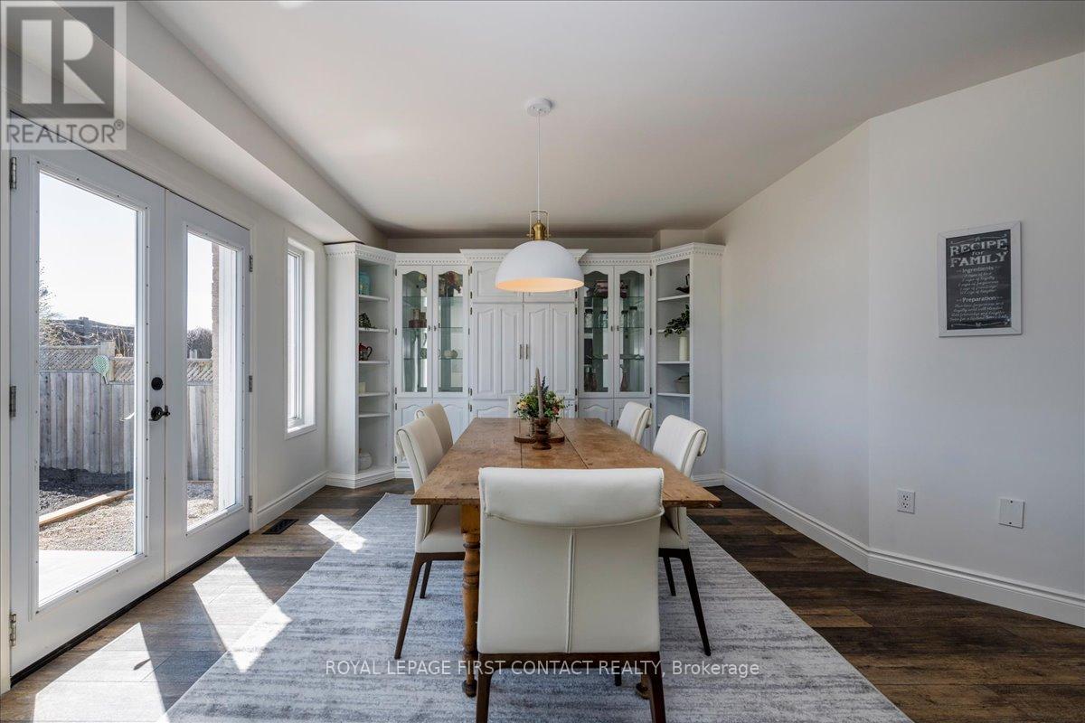 83 Violet Street, Barrie (Holly), Ontario  L4N 9N3 - Photo 11 - S13026492