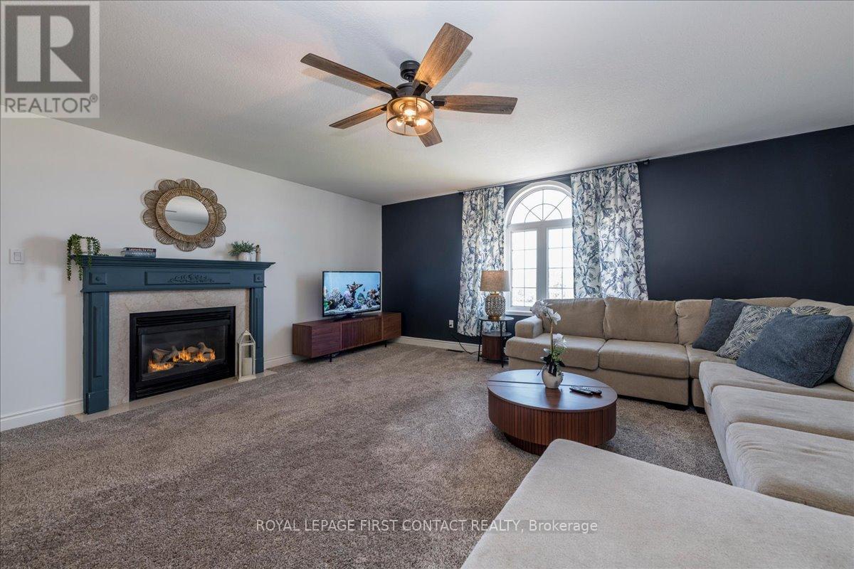 83 Violet Street, Barrie (Holly), Ontario  L4N 9N3 - Photo 13 - S13026492