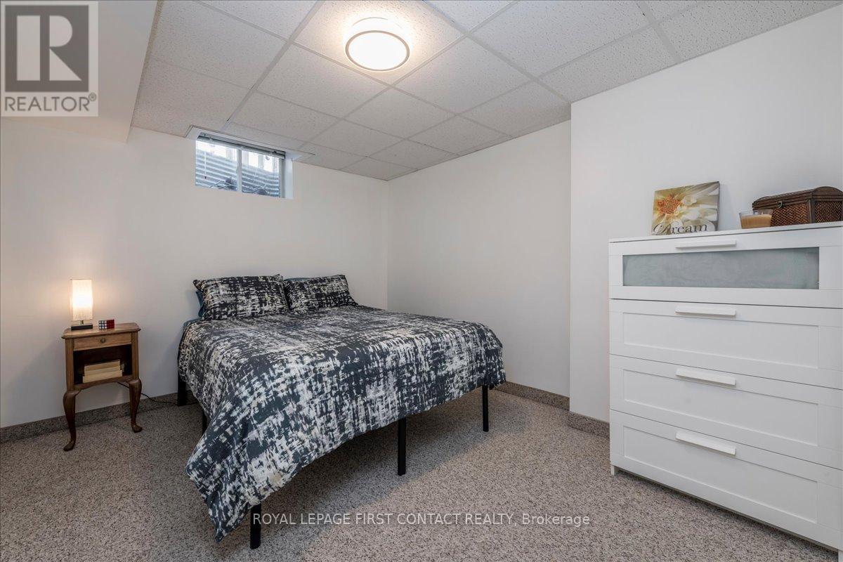 83 Violet Street, Barrie (Holly), Ontario  L4N 9N3 - Photo 29 - S13026492