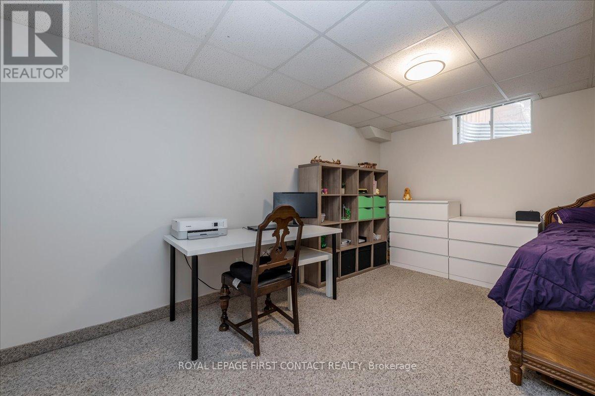 83 Violet Street, Barrie (Holly), Ontario  L4N 9N3 - Photo 31 - S13026492