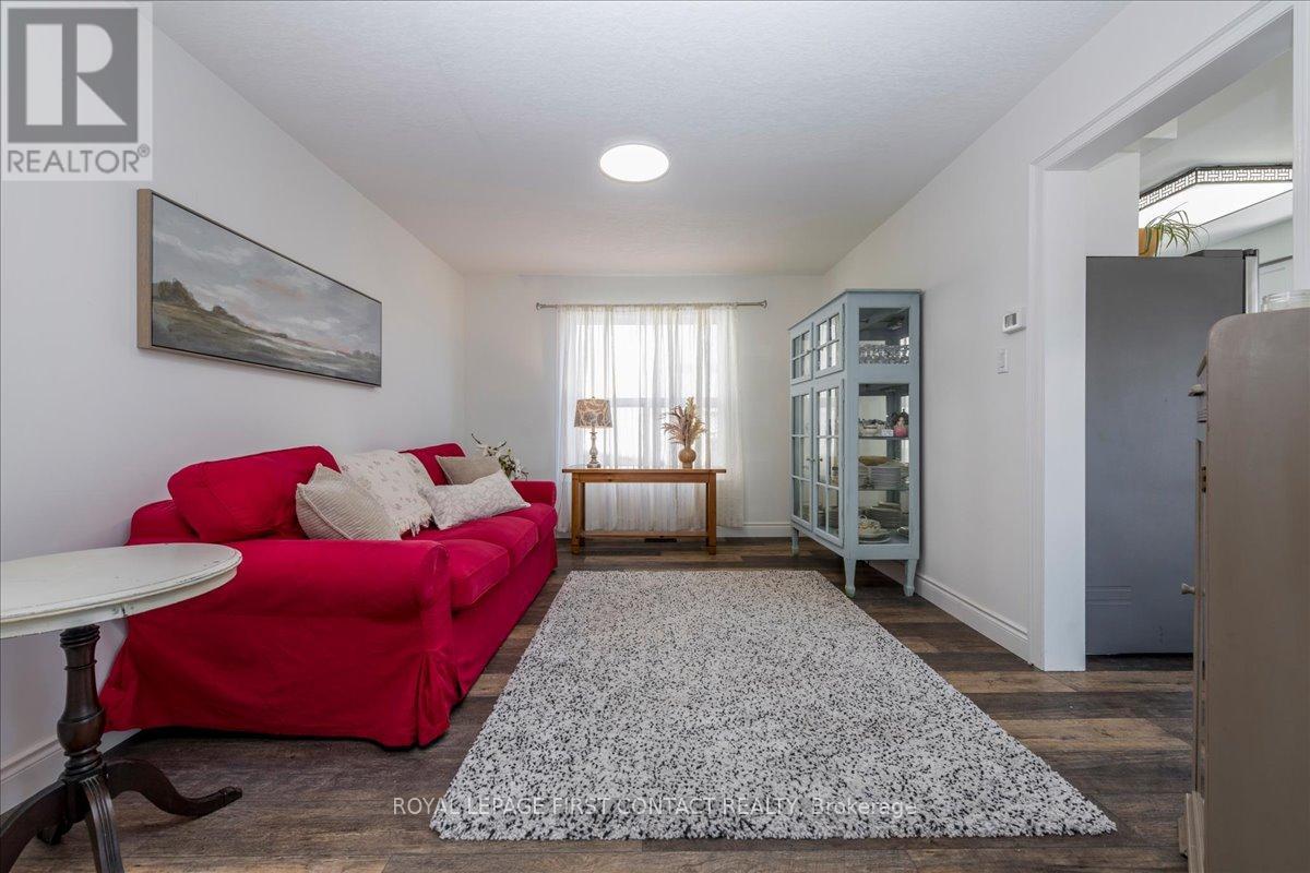 83 Violet Street, Barrie (Holly), Ontario  L4N 9N3 - Photo 7 - S13026492