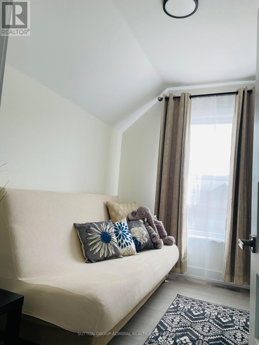 97 Laclie Street, Orillia, Ontario  L3V 4W9 - Photo 26 - S13026576